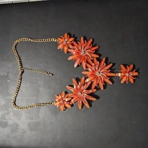 GOLD Tone Coral Salmon Pink Enamel Anemone Floral Bib Style Statement Necklace